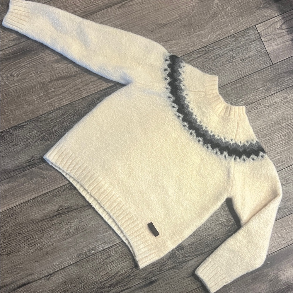 Elegant Icewear Vik Icelandic Sweater